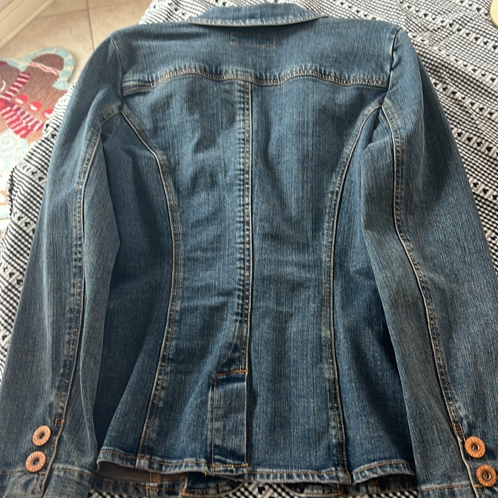 Rarely worn (maybe 2x) Vintage Size Med. Levi’s Blue Denim Blazer. - Picture 9 of 10